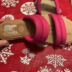 Brand new Sorel sandals
